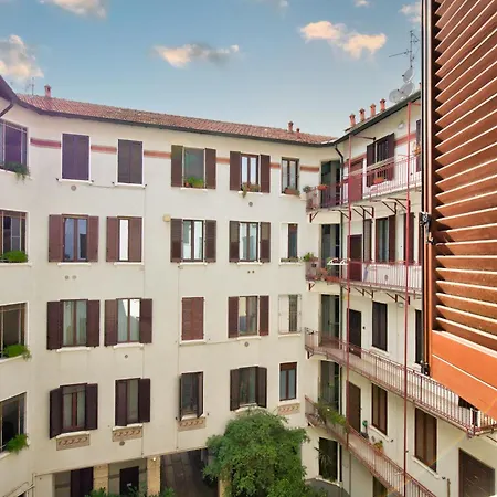 Isola Milan