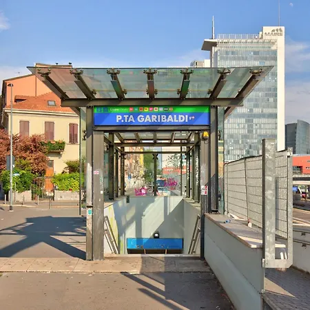 Apartment Isola Milan